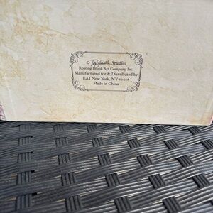 Roaring Brook Art Company Decorative Hat Box